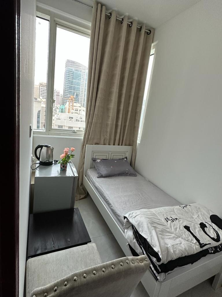 Corniche Street - Superb Lovely Room 아부다비 외부 사진